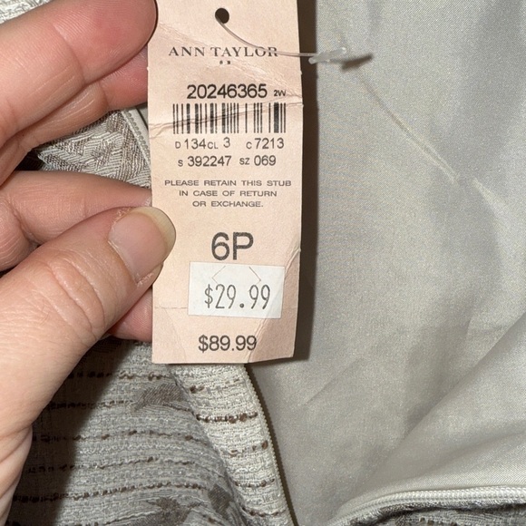 Ann Taylor Beige Floral Pencil Skirt Size 6 Petite Cream Romantic Floral Date - Picture 10 of 12